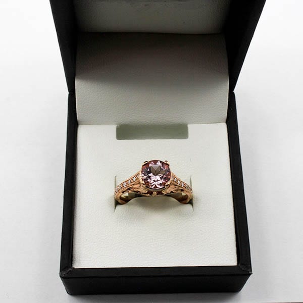 Diamond & Rose Gold Ring 18K, 3.74 Grams - 0.13 Carats 1 Diamond & Gold Ring 18K, 3.74 Grams - 0.13 Carats