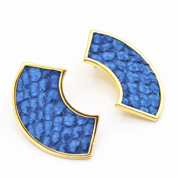 Teal Heron WAPPOO EARRINGS ROYAL BLUE SEA BASS GOLD 1 Teal Heron WAPPOO EARRINGS ROYAL BLUE SEA BASS GOLD